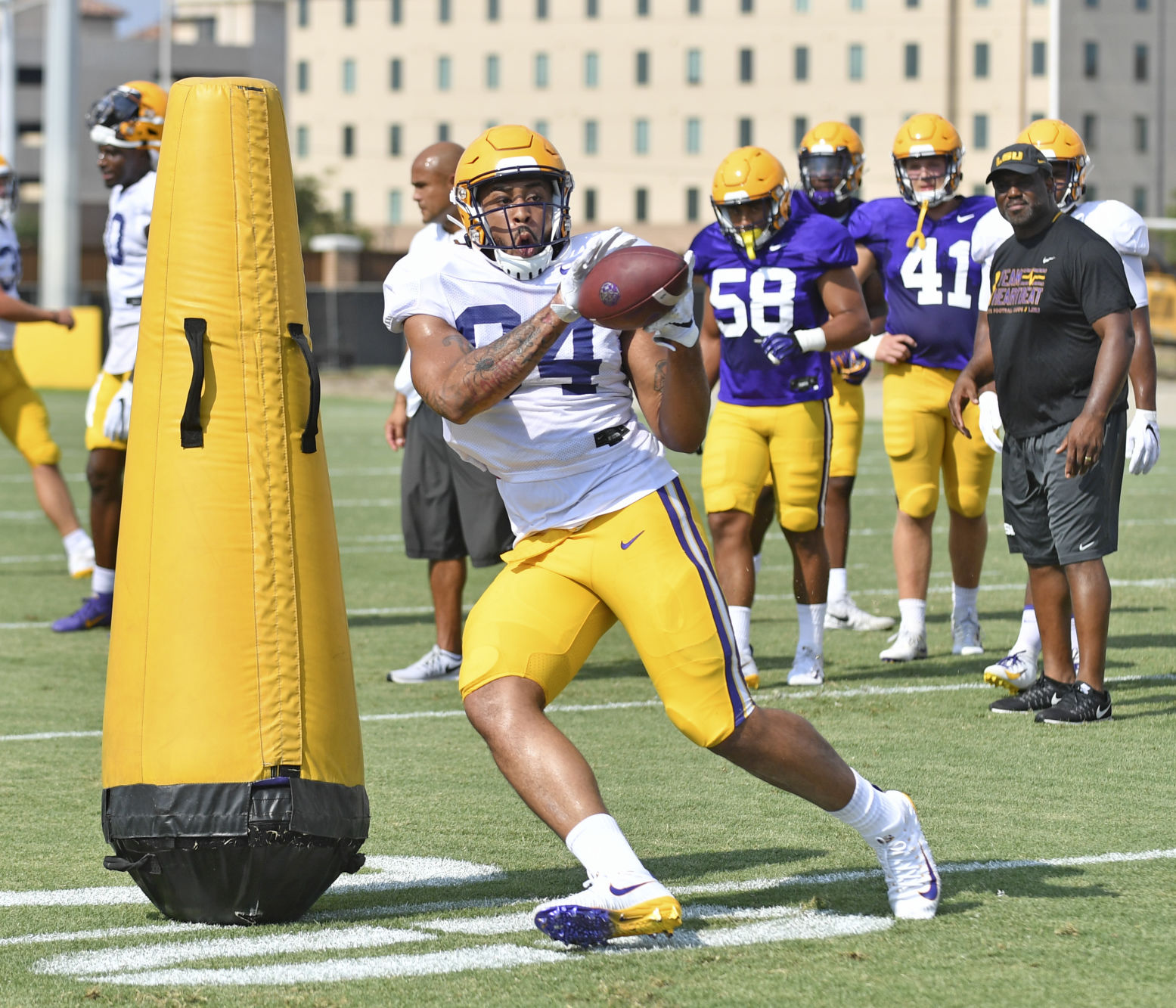 lsufootball.081419 HS 212.JPG